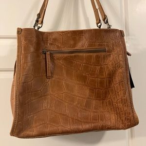 AMERICAN LEATHER CO. Leather Purse